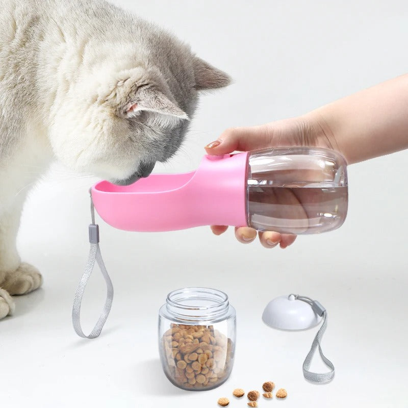 Draagbare drinkfles met voerdispenser